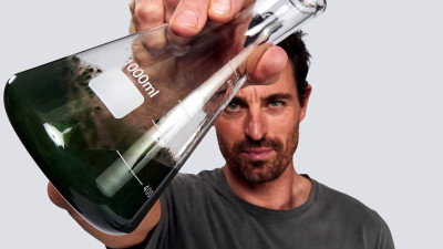 3 Material Innovators Using Algae to Paint Greener Picture for Fashion